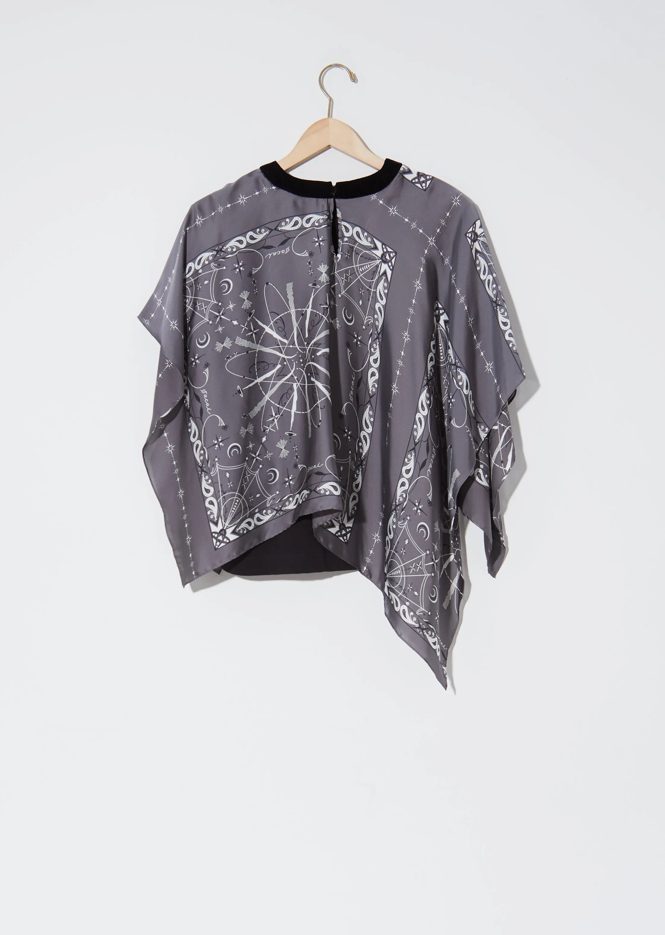 Dr. Woo Bandana Pullover