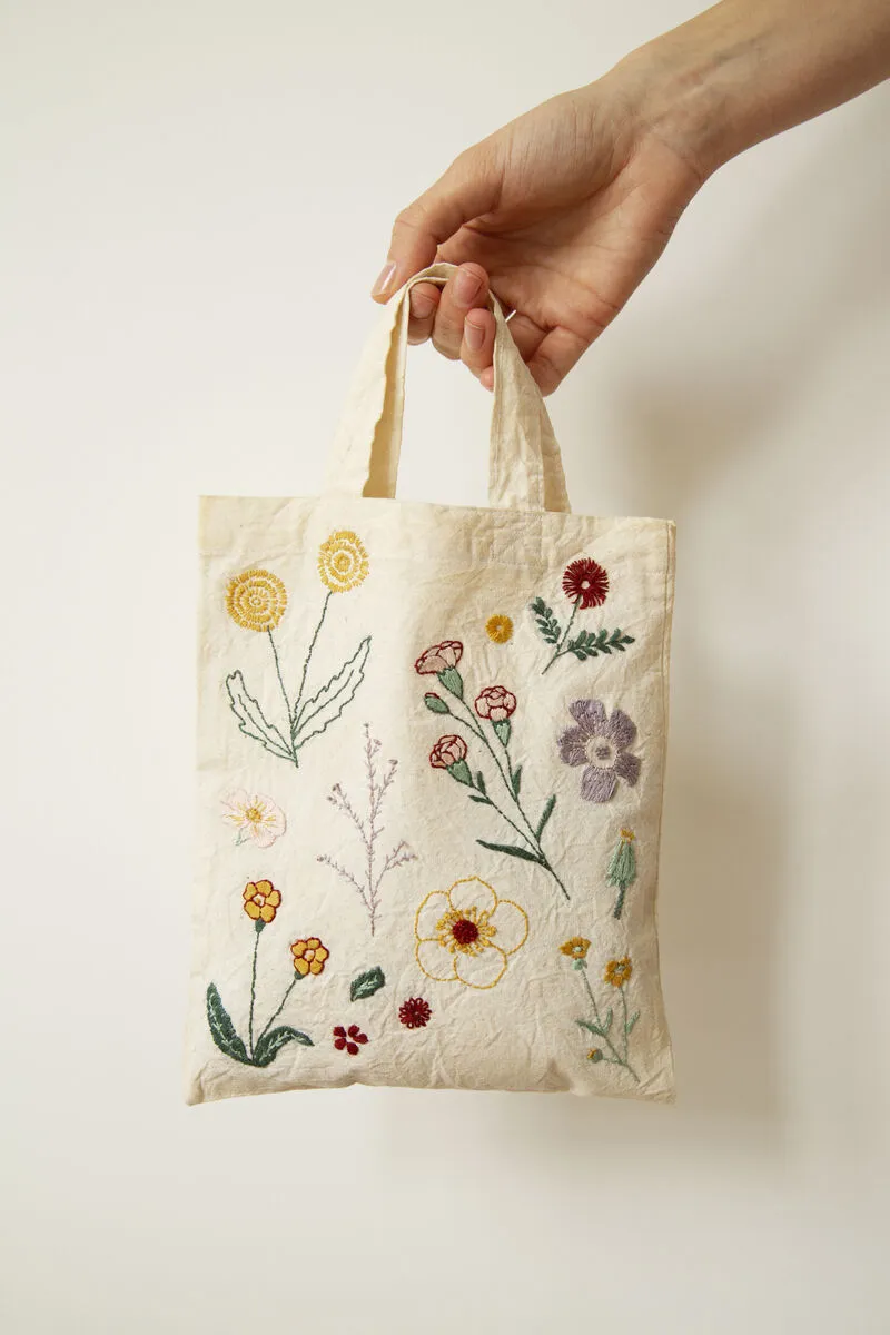 In Bloom Easy Embroidery Kit