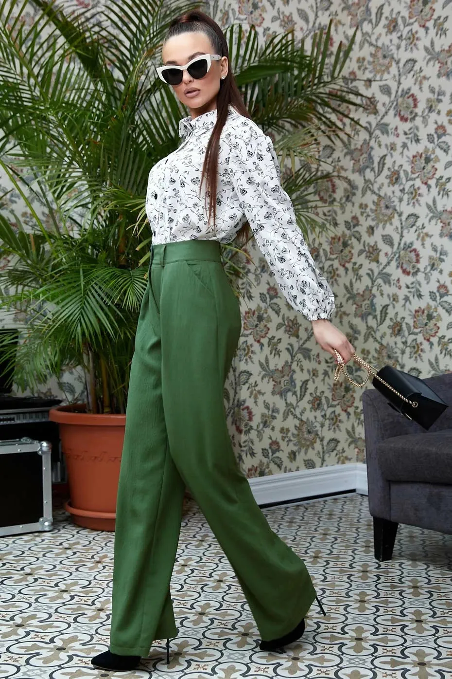 White Blouse With Black Flowers Super Style Women Fashion