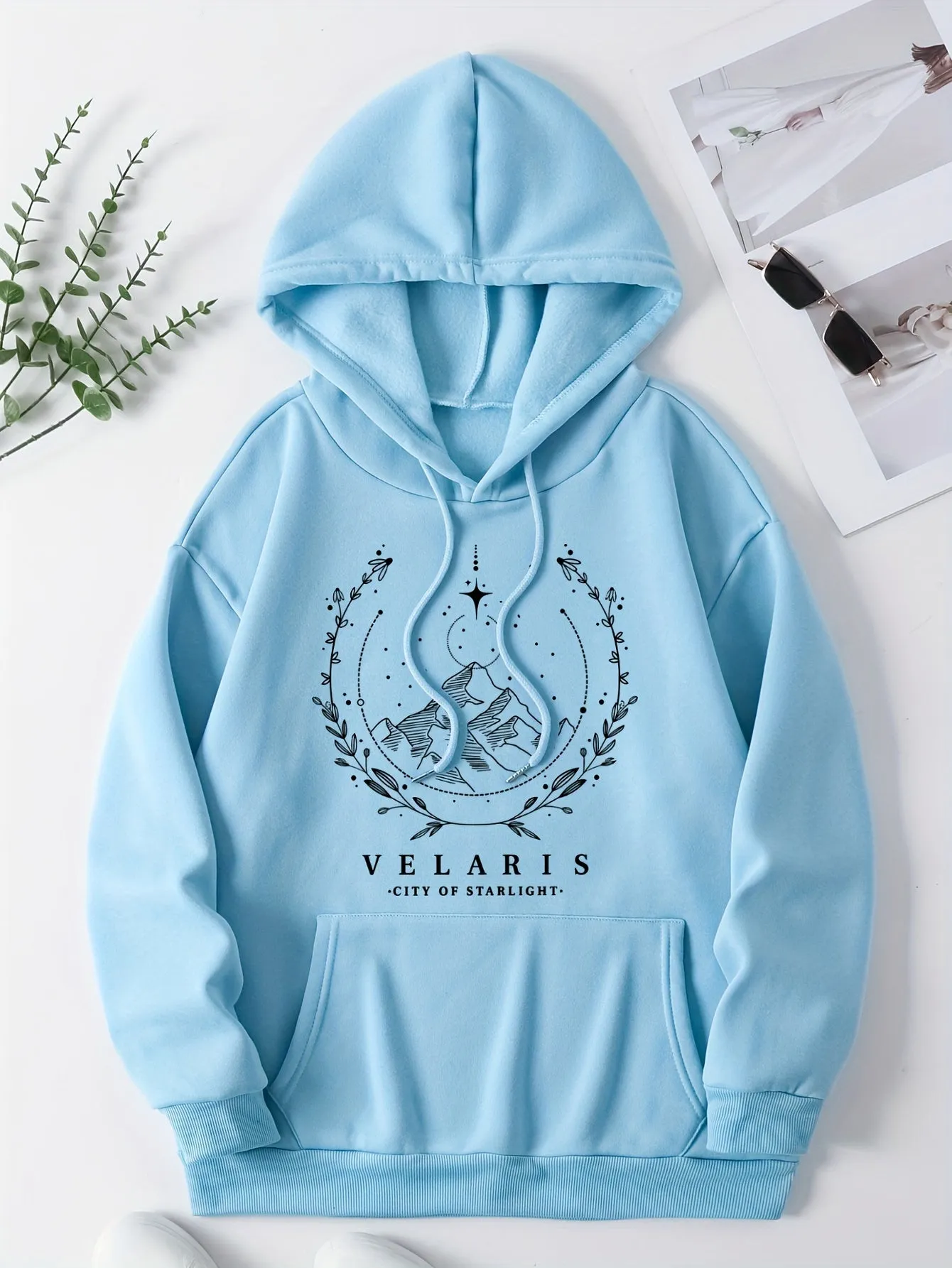 Winter Warmth & Starry Style: Cozy Casual Women's Hoodie with Convenient Kangaroo Pocket, Long Sleeves, and Durable Stretch Fabric