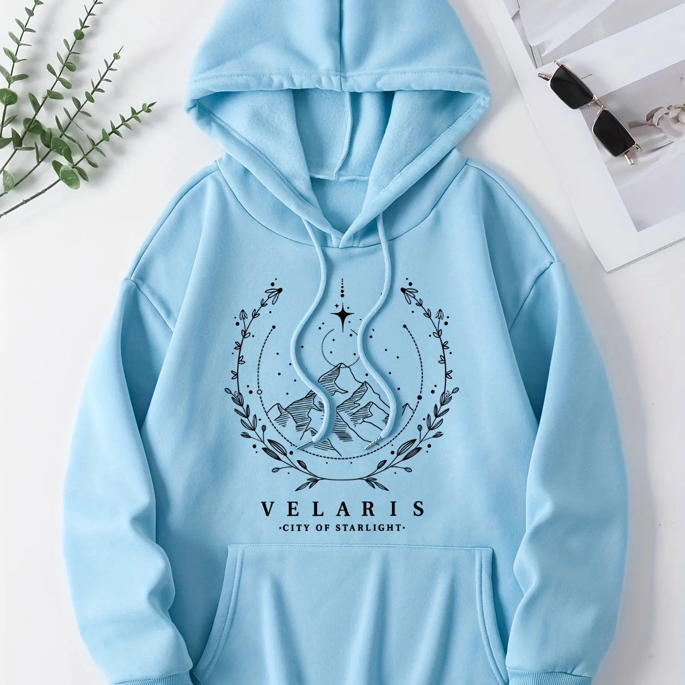 Winter Warmth & Starry Style: Cozy Casual Women's Hoodie with Convenient Kangaroo Pocket, Long Sleeves, and Durable Stretch Fabric